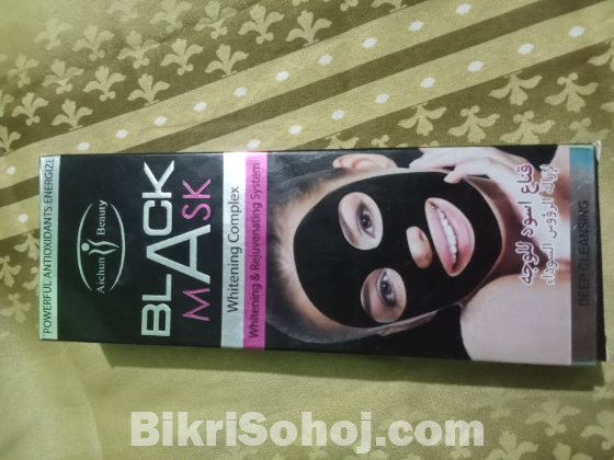 Black mask